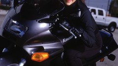 Woman Dark Angel Jessica Alba young brunettes motorbikes girls 