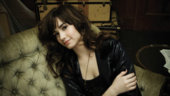 Woman demi lovato