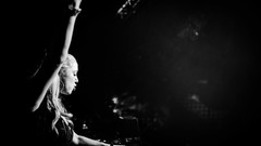 Woman DJ blondes Korsakoff