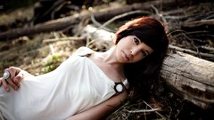 Woman dress rings brunettes Taylor McCutchan Breana Rich