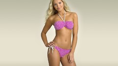 Woman elisandra tomacheski