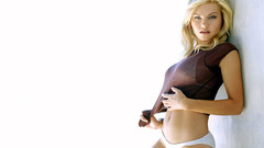 Woman elisha cuthbert