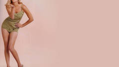 Woman elizabeth banks