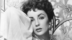Woman Elizabeth Taylor monochrome
