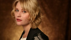 Woman Emilie de Ravin