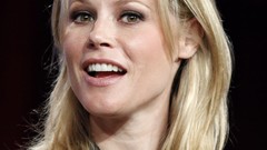 Woman faces Actress blondes MILF Julie Bowen