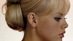 Woman faces blondes Britt Ekland