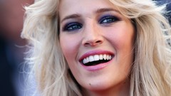 Woman faces blondes smiling premiere luisana lopilato green 