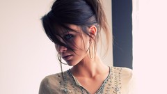 Woman faces brunettes portraits Cameron Intima