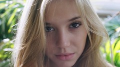 Woman faces fashion blondes alexis ren fashion model