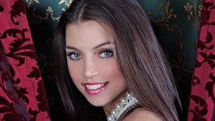 Woman faces Fergie A sex eyes