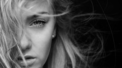 Woman faces monochrome Mono
