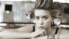 Woman fashion ashley olsen