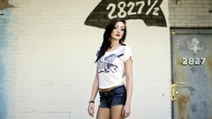 Woman fashion brunettes samantha erdal