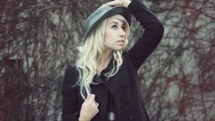 Woman fashion Cassie Sue