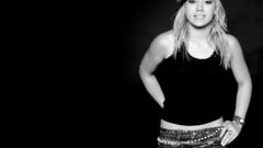 Woman female hilary duff