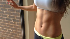 Woman fitness abs sports bra Jen Selter