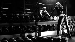 Woman fitness mirrors grayscale ana delia