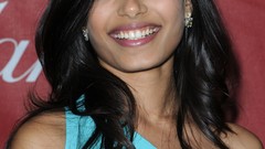 Woman freida pinto