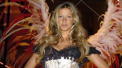 Woman Gisele Bundchen blondes blue eyes black and white dress 