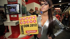 Woman glasses brunettes konami zippers spandex Comic-Con
