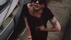 Woman glasses sunglasses piercing brunettes amateurs pierced 