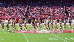 Woman groups cheerleaders