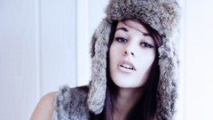 Woman hats faces Nika Gunchak