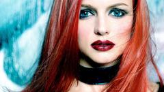 Woman Heather Graham