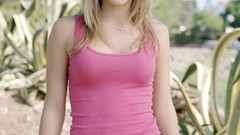 Woman jeans kaley cuoco