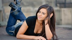 Woman jeans t-shirts brunettes models lying down cleavage high 