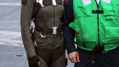 Woman Jessica Biel aircraft