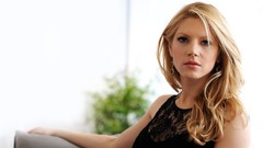 Woman katheryn winnick