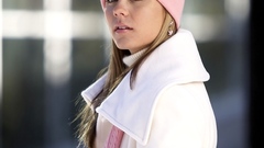 Woman Laura Vandervoort coat