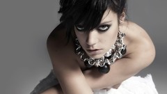 Woman lily allen brunettes