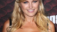 Woman malin akerman