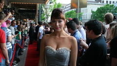 Woman mary elizabeth winstead