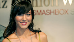 Woman mary elizabeth winstead