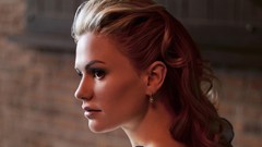 Woman models anna paquin
