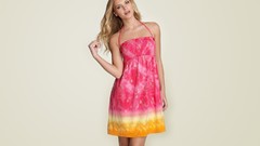 Woman models elisandra tomacheski