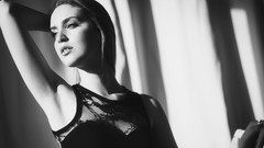 Woman models Jennifer Mastter