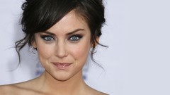 Woman models Jessica Stroup
