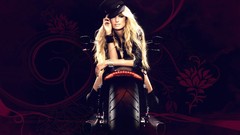 Woman models Marisa Miller vrod muscle