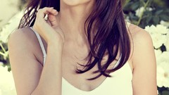 Woman models melissa benoist