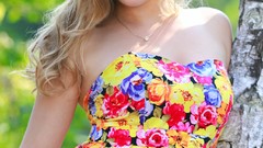 Woman models Today Alessandra A