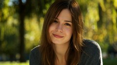 Woman models Veronica Belmont