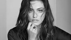 Woman monochrome brunettes phoebe tonkin