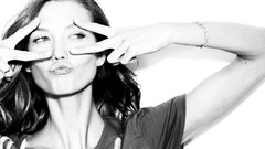 Woman monochrome karlie kloss