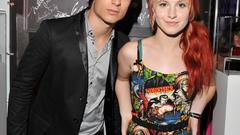 Woman Music redheads singers