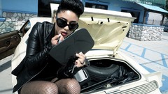 Woman natalia kills singers mirrors